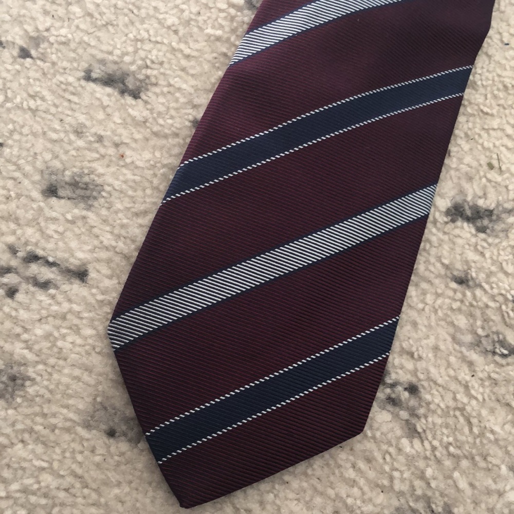 Burberry tie - Picture 3 of 8
